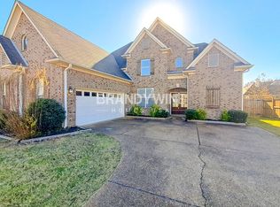 8501 Boothes Ridge Dr, Memphis, TN 38125