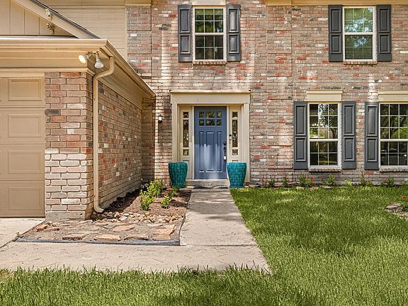 3rd image of 8322 Hot Springs Dr