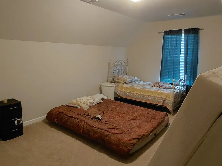 Laurelcrest Ln — Photo 13