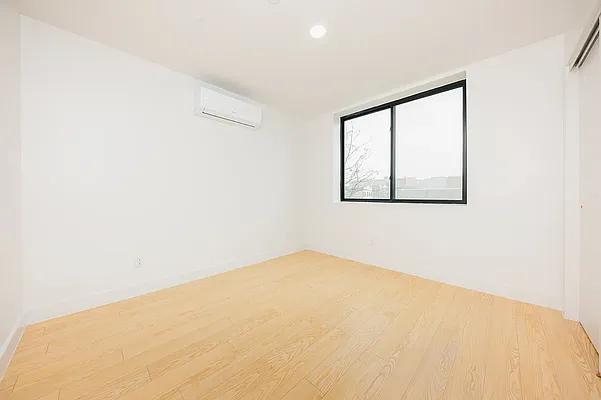 Rented by Oxford Property Group | media 36