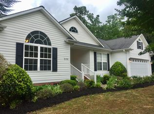 398 Smithview Dr, Chesnee, SC 29323