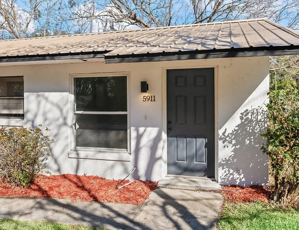 1 bed, 972 sqft, $1,000 — Photo 1
