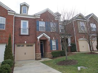 1023 Remington Oaks Cir, Cary, NC 27519