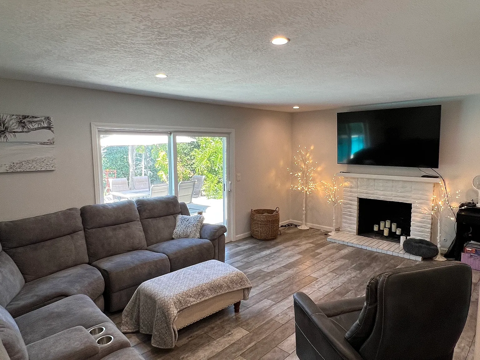 1194 Bismark Way — Photo 2