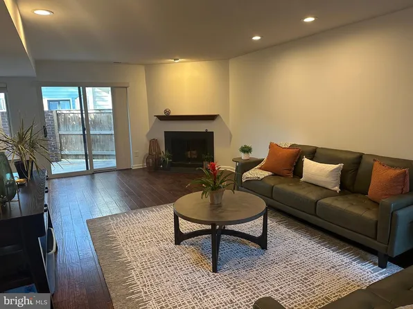 1750 Oakwood Ter #4C, Narberth, PA 19072