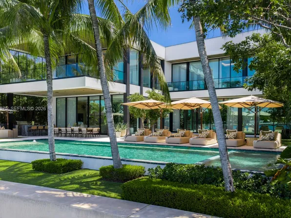 58 La Gorce Cir, Miami Beach, FL 33141