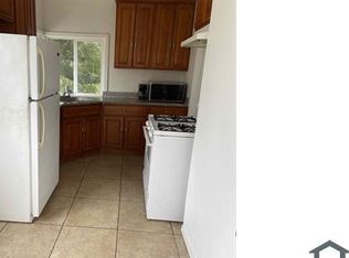 16 Peroly Ct, Oakland, CA 94601