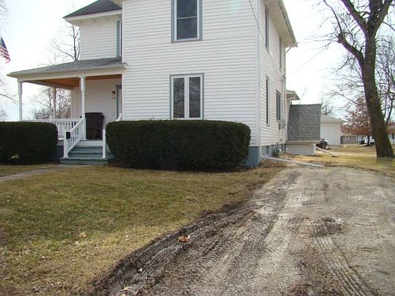 5th image of 214 E Anthony St