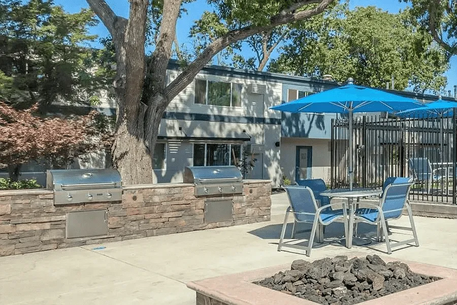 Academy Lane Apartment Homes — Photo 2