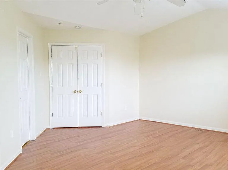 5208 Duke Ct — Photo 11