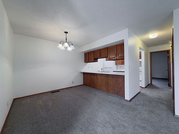 5th image of 3900-3951 Doral Dr #3946