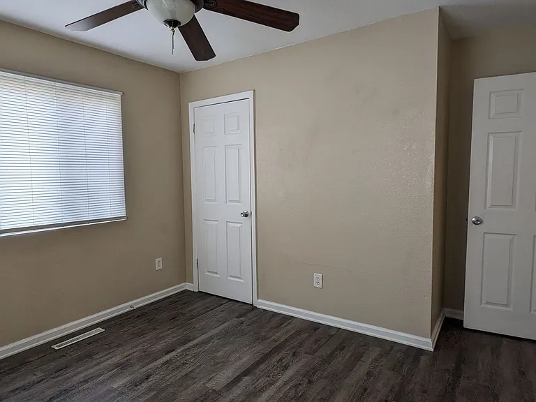 4332 Ericson Dr — Photo 9