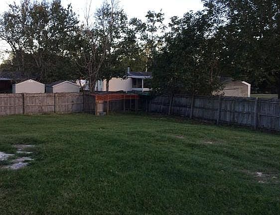 2nd image of 4944 Cambridge Dr