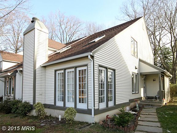 2nd image of 10038 Beacon Pond Ln