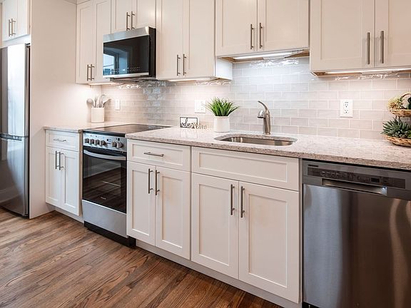 4th image of 70 Polifly Rd APT 222