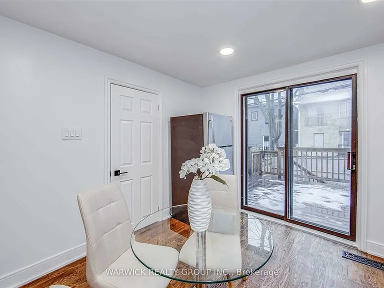 57 Bertmount Ave #LOWER — Photo 11