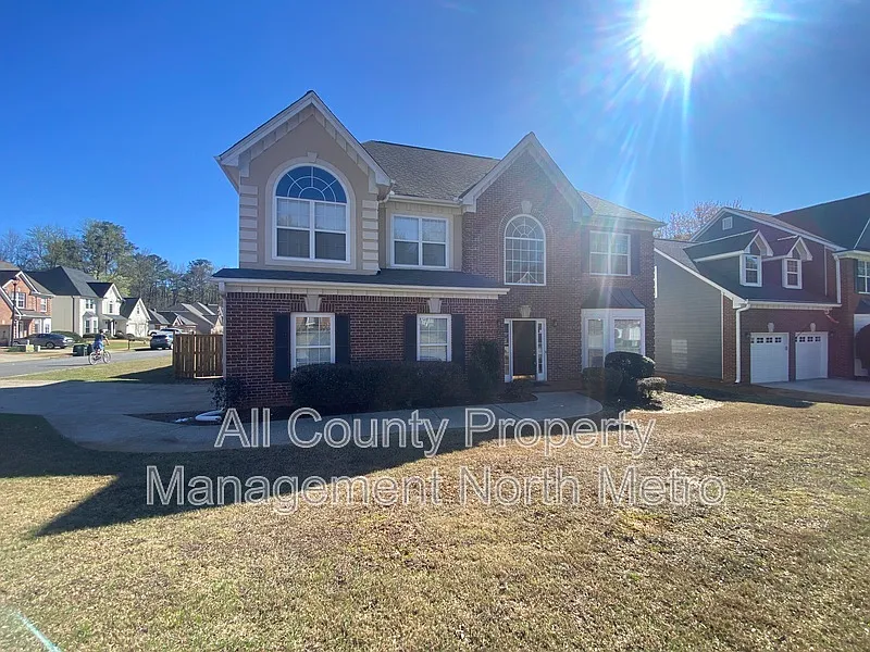 Building Photo - 1610 Elgaen Place Dr