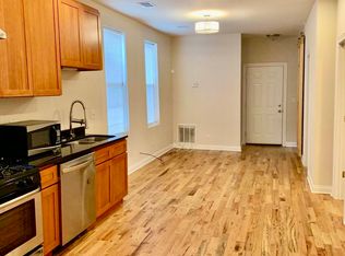 2148 W 18th St APT 1R, Chicago, IL 60608