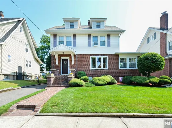 76 Poplar St, Ridgefield Park, NJ 07660