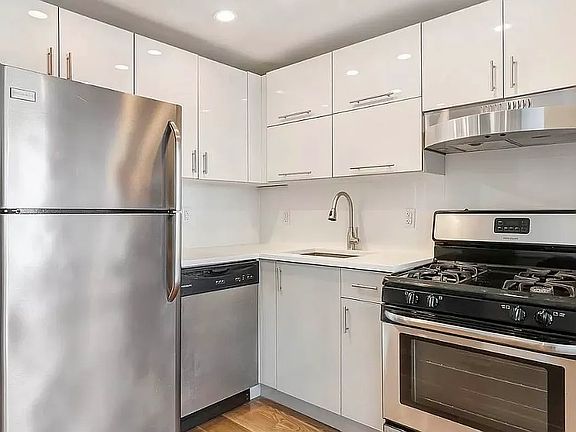 4th image of 278 6th St APT 7E