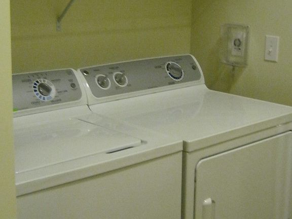 5th image of 944 Discovery Cir NE Unit 202