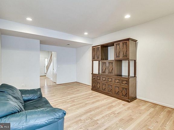 4th image of 4711 Lauriefrost Ct