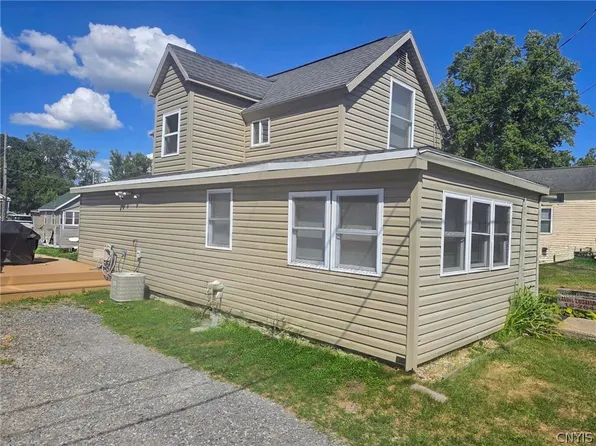 2109 Vincent Ave, Verona Beach, NY 13162