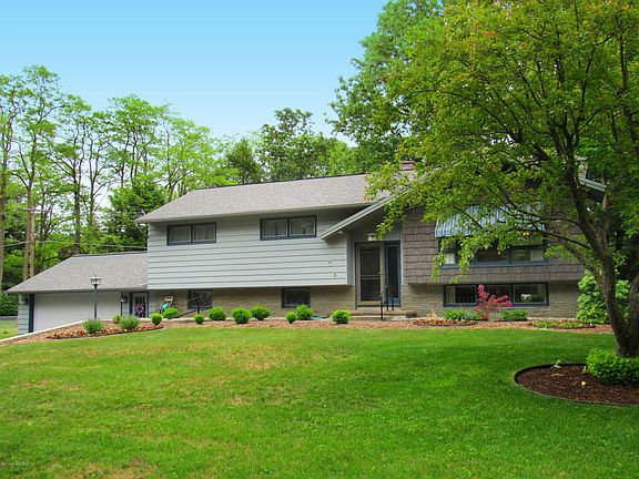 5 Laurel Road- front