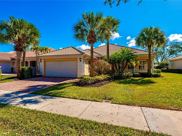 28329 Moray Dr — Photo 1
