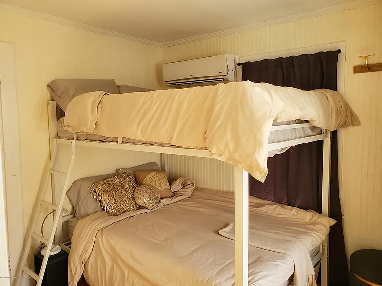6 Webb Ave #6 — Photo 6