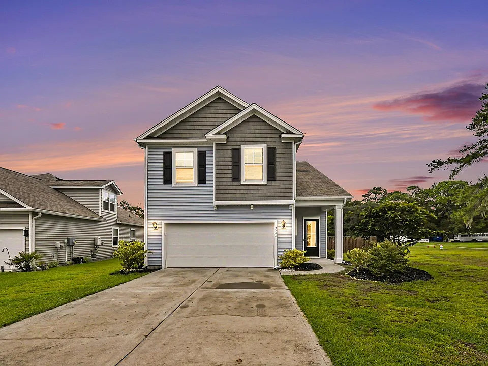 2744 Harmony Lake Dr
