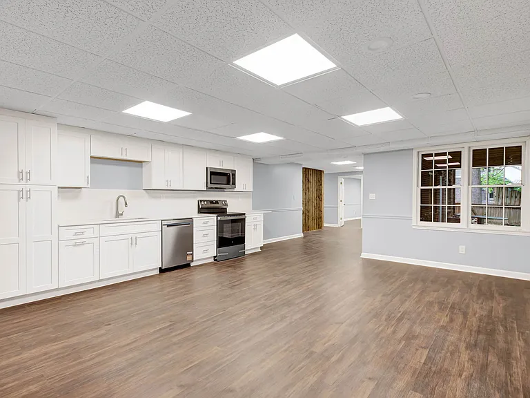 8870 Glen Ferry Dr — Photo 6