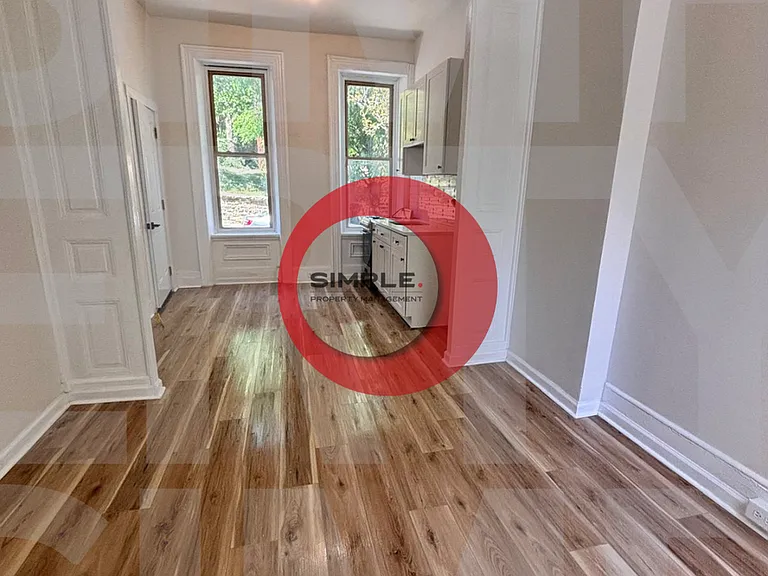 434 Woodward St — Photo 3