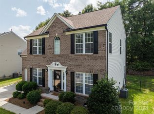 2561 Shannon Dr, Belmont, NC 28012