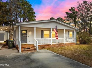 109 Taylor Notion Rd, Cape Carteret, NC 28584