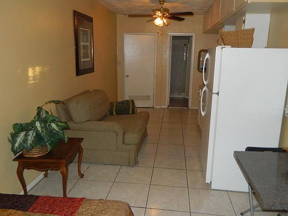 4th image of 1416 Arrowsmith Ave