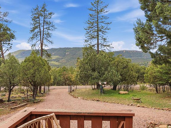 3rd image of 4089 N Mistletoe Dr