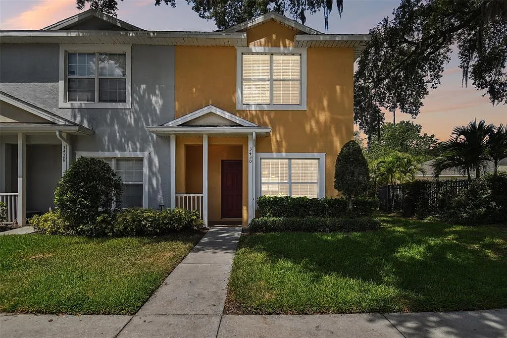 2 bed, 2.5 bath, 1696 sqft, $2,150 — Photo 1