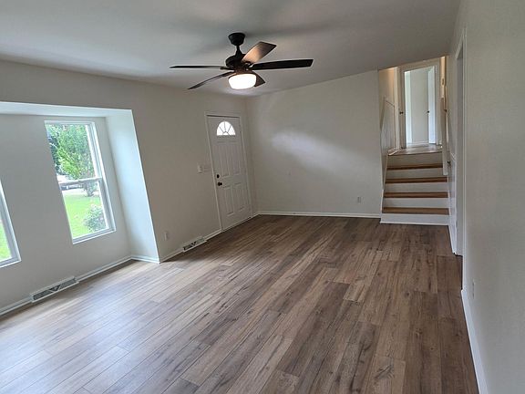 5th image of 5311 Scott Dr
