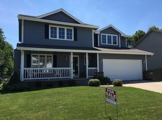3426 Scenic Vista Dr, West Des Moines, IA 50265