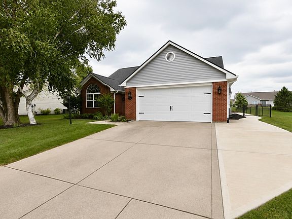 3rd image of 617 E Quail Ridge Dr