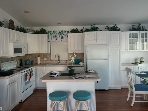 11061 Sunglow Ln, Fort Myers, FL 33908