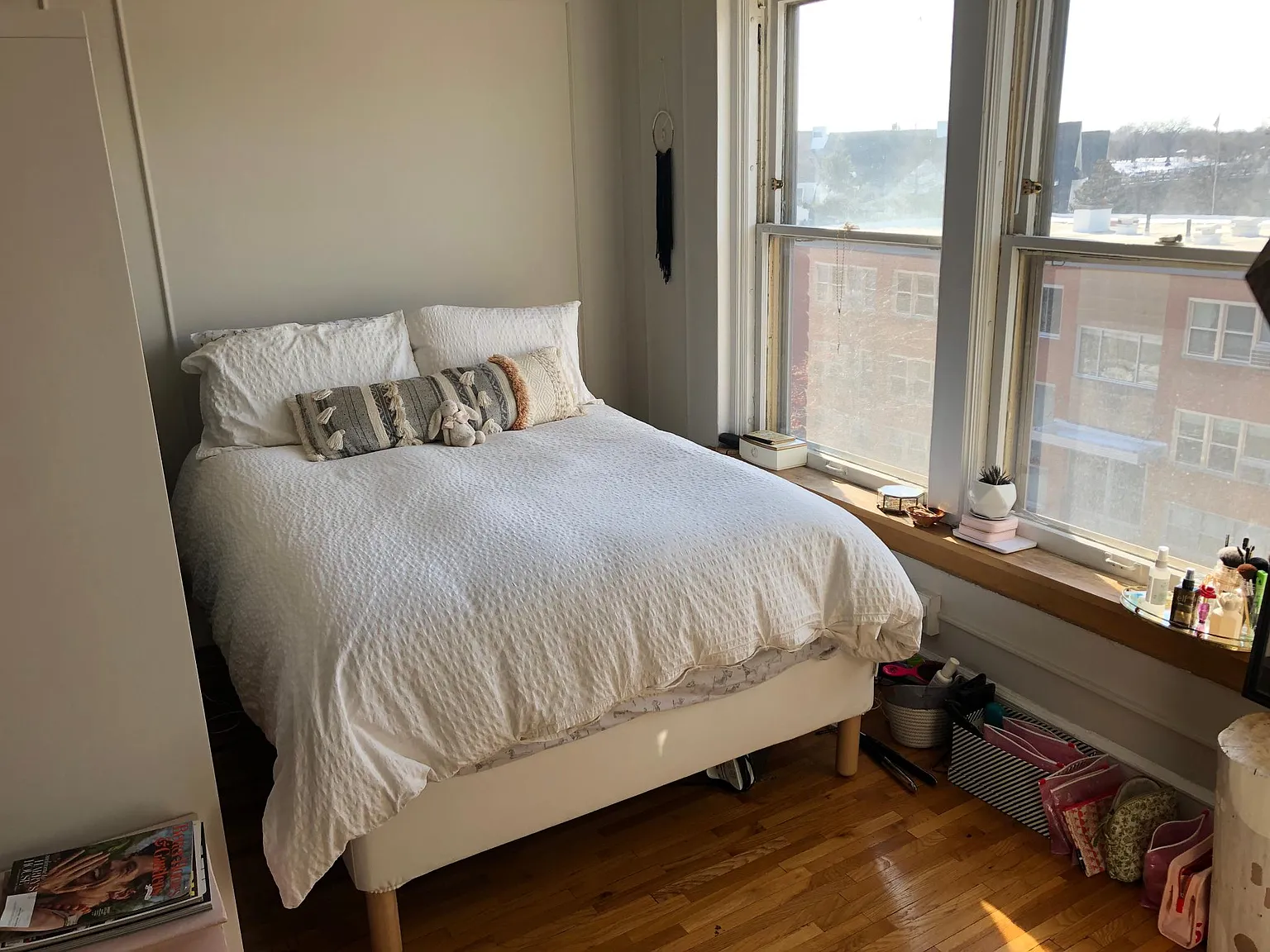 Studio, $895 — Photo 3