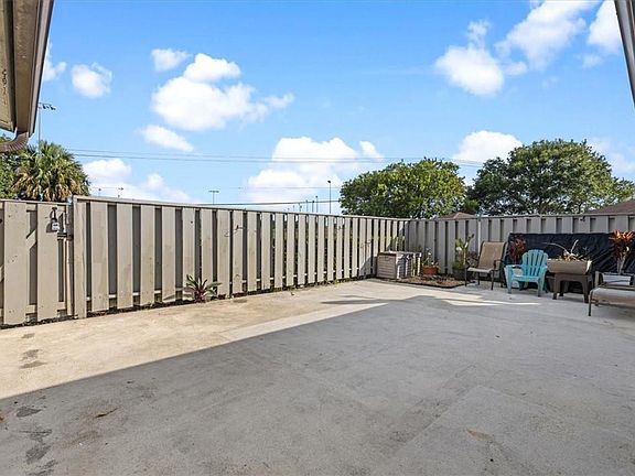 2nd image of 1337 Peppertree Trail #C