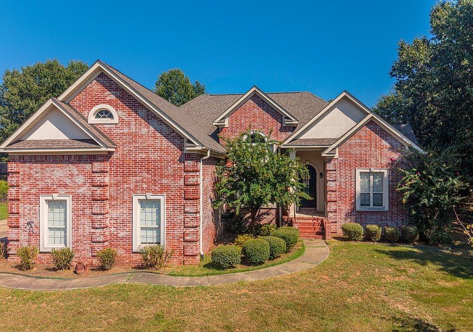 1st image of 44 Shadow Creek Cir