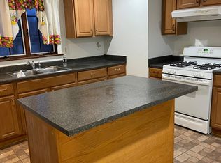 102 Grove St #1, Shelton, CT 06484