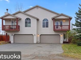 2576 Glacier St, Anchorage, AK 99508
