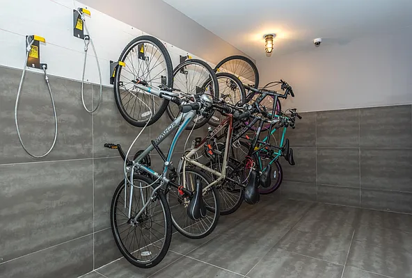 Rented by Nooklyn NYC LLC | media 83