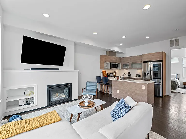 3139 Vallejo St — Photo 17
