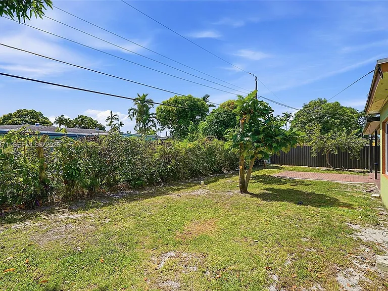 2220 De Soto Dr — Photo 30
